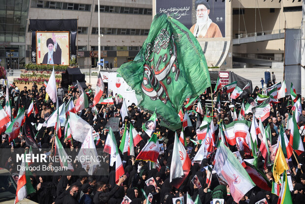 تشییع پیکر مطهر شهید «اسماعیل خطیب» در مشهد