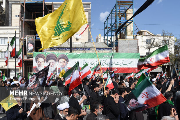 تشییع پیکر مطهر شهید «اسماعیل خطیب» در مشهد