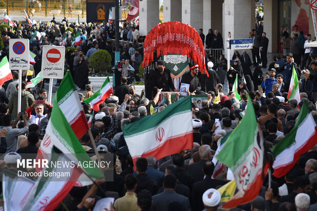 تشییع پیکر مطهر شهید «اسماعیل خطیب» در مشهد