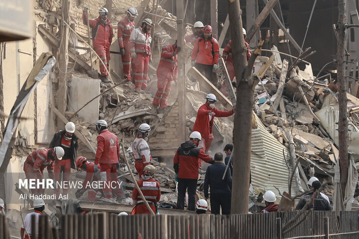 آثار تجاوز به مناطق مسکونی تهران