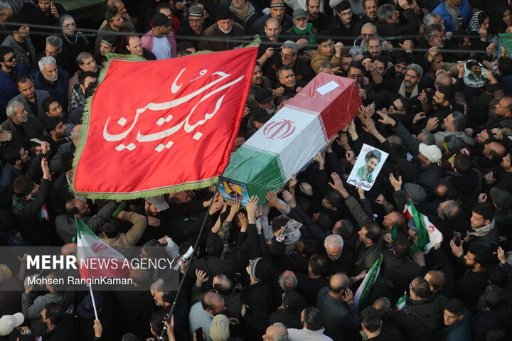 تشییع شهیدان لاریجانی، سلیمانی و شهدای ناو دنا 