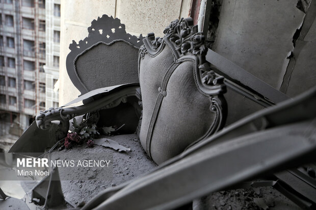 آثار تجاوز آمریکایی - صهیونی به یک مجتمع مسکونی در تبریز