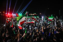 اجتماع بزرگ افغانستانی های مقیم مشهد در بیعت با رهبر انقلاب اسلامی