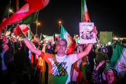 نقش مردم در عبور از بحران؛ تأکید فعالان سیاسی بر استمرار وحدت