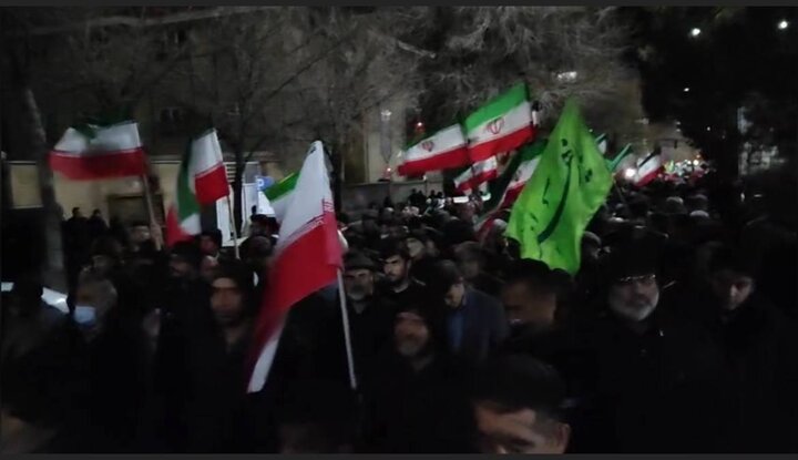 از میدان انقلاب شهرکرد برای انقلاب اسلامی؛پیاده روی پرصلابت شهرکردی‌ها