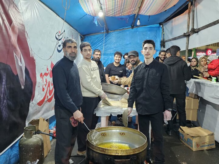 سنندج در میدان آزادی؛ روایت شب‌های مداوم همبستگی و حمایت مردمی