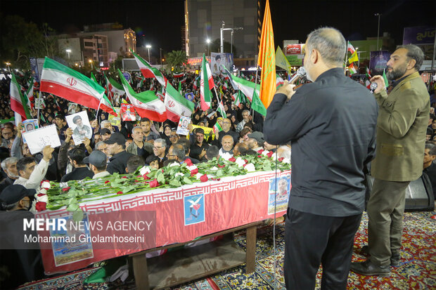 مراسم وداع با شهید «یوسف صبحانی‌نسب» در بوشهر