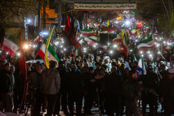 تجمع مردم قزوین در حمایت از صنعت برق