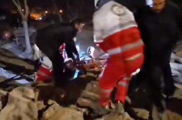 پایان عملیات امدادونجات در خانه‌های سازمانی راه‌آهن با کشف پیکر ۷ شهید