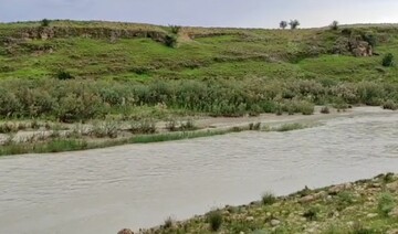 پر آب شدن رودخانه شاپور در بخش خشت