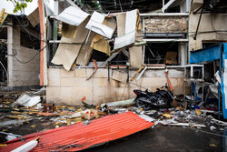 وطن‌فروشان «حقیقت» را بمباران می‌کنند