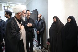 مدیران پای صحبت مردم بنشینند؛ مدیون مادران و خانواده شهدا هستیم