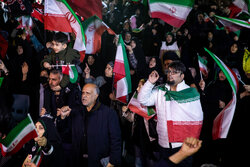 خەڵکی ئێران شەقامەکان چۆڵ ناکەن