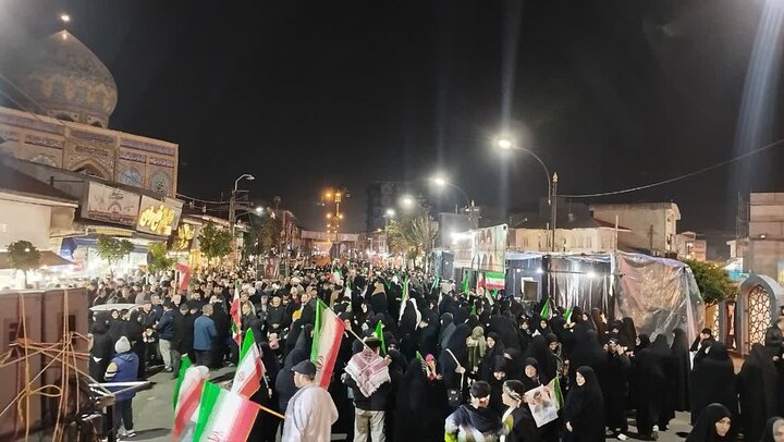 شعار مردم آستانه اشرفیه در راهپیمایی:«ماییم مردمیدان، هستیم در خیابان»