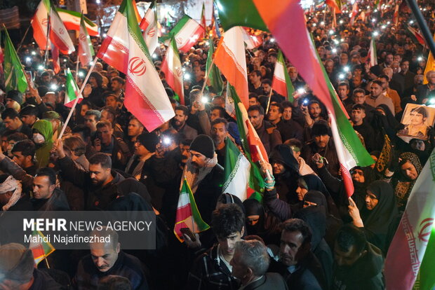 حضور حماسی مردم یاسوج در تجمع ضدآمریکایی