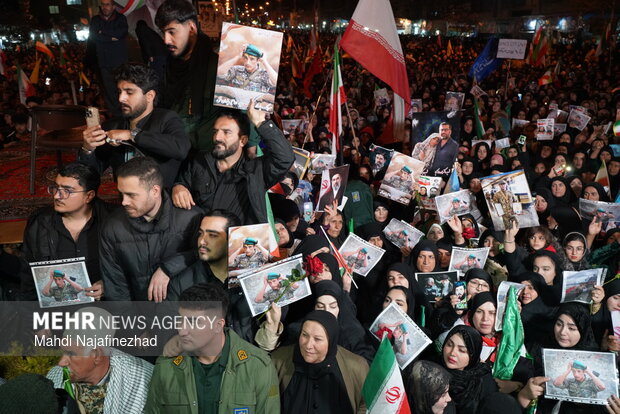 حضور حماسی مردم یاسوج در تجمع ضدآمریکایی