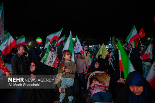 دسته‌روی و اجتماع مردم خلیل آباد