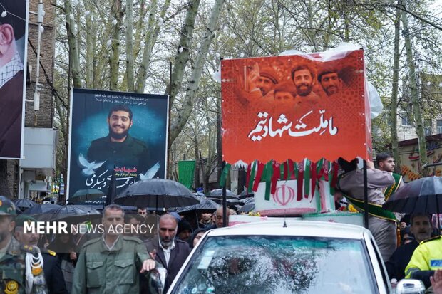 تشییع پیکر شهدای حملات دشمن صهیونی- آمریکایی به مناطق مسکونی خرم‌آباد