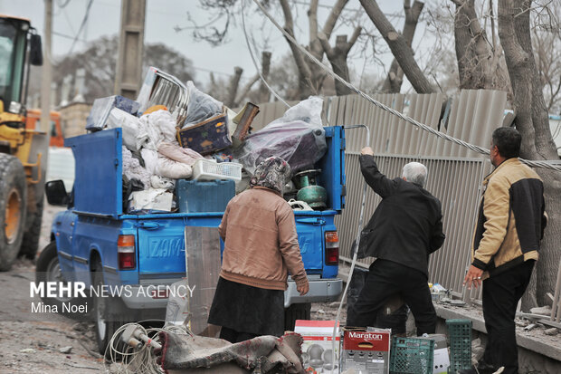 آثار تجاوز آمریکایی -صهیونی به منازل مسکونی راه‌آهن تبریز