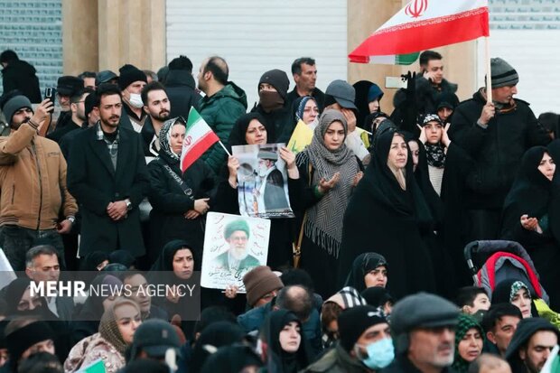 رمز ماندگاری و پیروزی نظام اسلامی، پیوند ناگسستنی مردم با انقلاب است