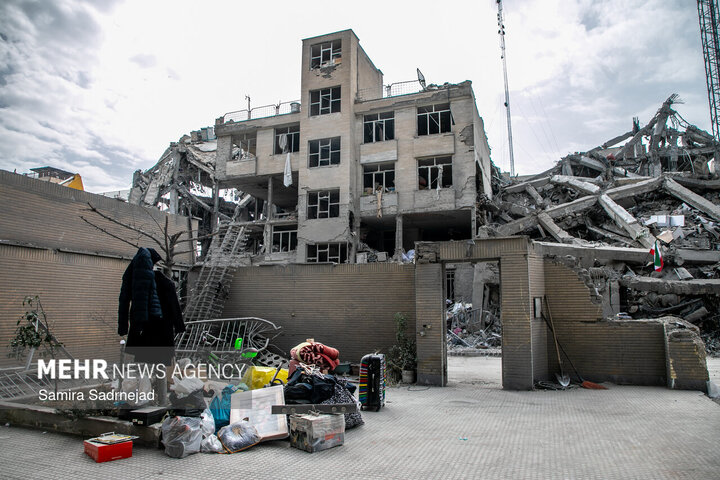  آثار تجاوز هوایی  آمریکا و رژیم صهیونیستی به بزرگراه رسالت در شرق تهران