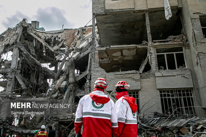  آثار تجاوز هوایی  آمریکا و رژیم صهیونیستی به بزرگراه رسالت در شرق تهران