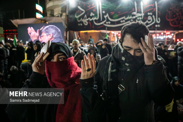 مراسم احیای ماه مبارک رمضان در میدان انقلاب اسلامی تهران