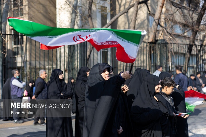 مراسم بیعت با سومین رهبر انقلاب اسلامی در تهران
