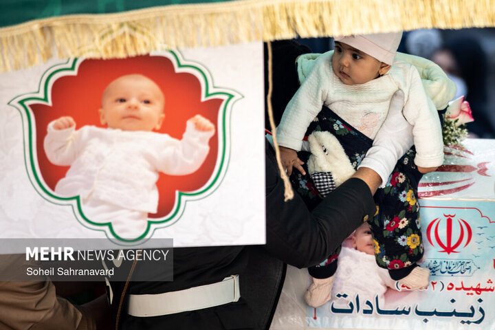 تشییع پیکر ۳۵ شهید جنگ رمضان در تهران