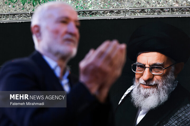 اقامه نماز عید سعید فطر در امامزاده صالح (علیهالسلام)تهران
