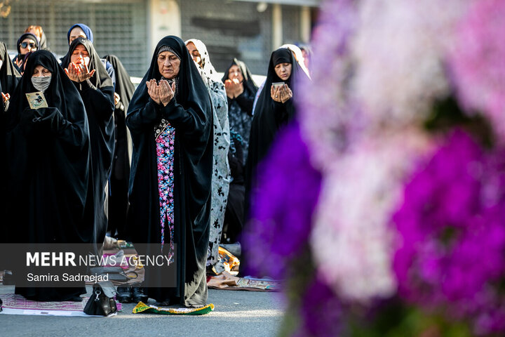 اقامه نماز عید سعید فطر در میدان شهید طهرانیمقدم تهران
