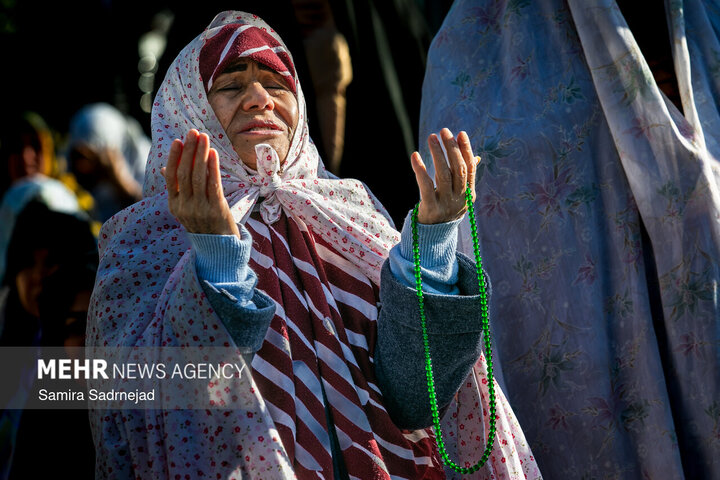 اقامه نماز عید سعید فطر در میدان شهید طهرانیمقدم تهران