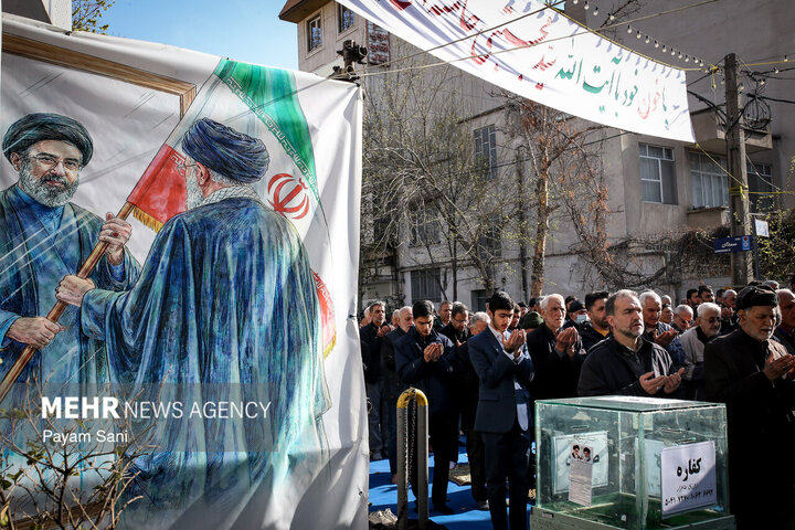 اقامه نماز عید سعید فطر  در امامزادگان پنج تن (علیهم‌السلام) و مسجد جامع نارمک تهران