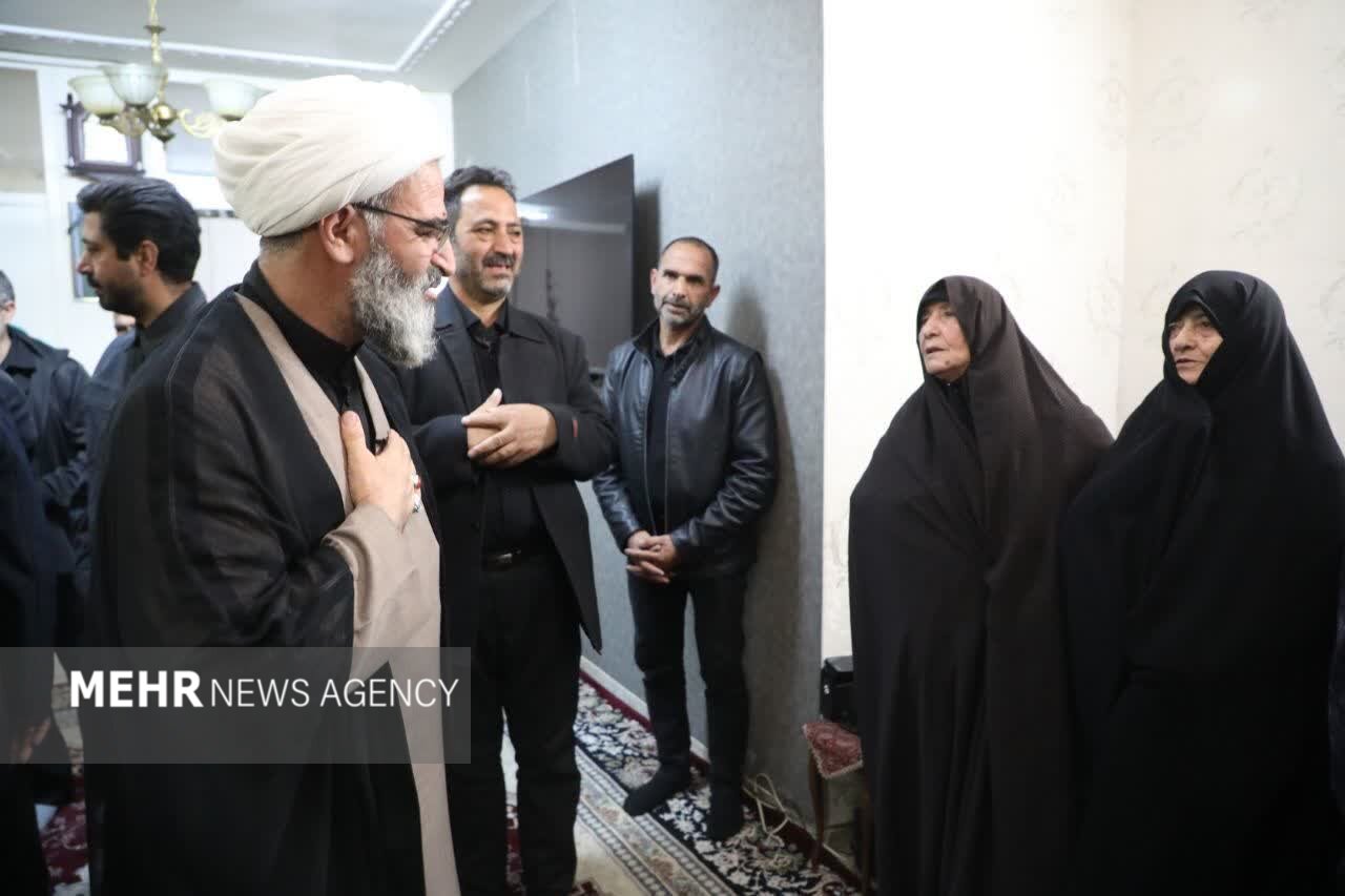 انسجام مردم مبین مسیر نورانی انقلاب؛ جبهه حق و باطل امروز روشن است