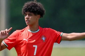 رئال مادرید رونالدو جونیور را زیر نظر گرفت/ پسر جا پای پدر می گذارد؟