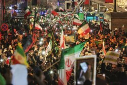 حماسه حضور زنجانی‌ها در نودوهفتین شب از شب‌های حضور در میدان