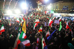 زنجانی‌ها همچنان پای کار نظام مقدس جمهوری اسلامی ایران و وطن