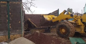 رفع تصرف اراضی زراعی و باغی در بروجرد