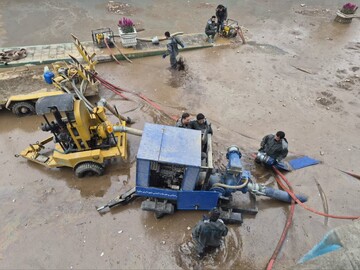 برزگر:نجات ۲۶ نفر از سیلاب ساوه؛آتش‌نشانی ۱۱۳ عملیات امدادی انجام داد