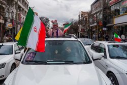 کاروان خودرویی بانوان آران و بیدگلی برای خونخواهی رهبر شهید انقلاب