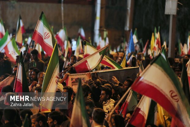 تشییع و تدفین شهید رسانه ملی «عباس فرزاد» در بندرعباس