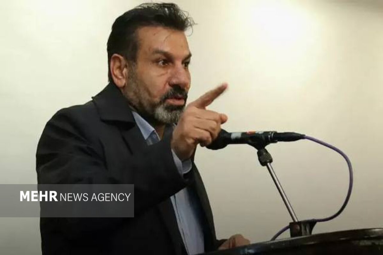 مومنی: محدودیتهای استقلال میتواند فرصتی برای جوانگرایی باشد
