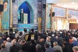 آیت‌الله صفایی بوشهری: خاک بوشهر گورستان متجاوزان است