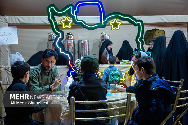 نمایشگاه «روایت یک نگاه» در مشهد