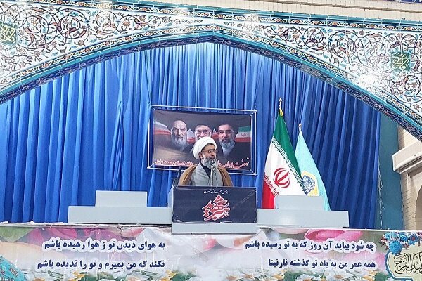 امام جمعه زابل: راه رسیدن به قله، ادامه مسیر مقاومت است