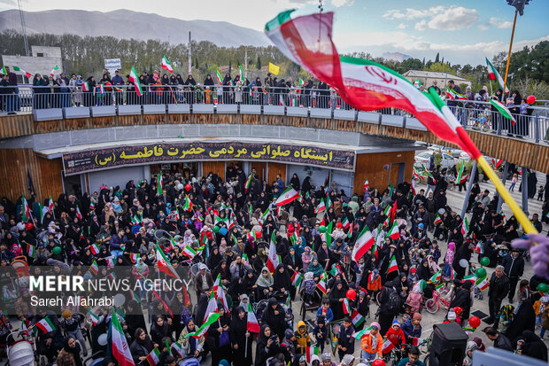 گردهمایی مادران و‌ کودکان شیرازی حامی مدافعان وطن