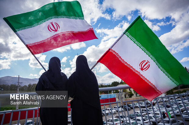 جمهوری اسلامی ایران؛ پیوند ماندگار «مشروعیت دینی» و «مقبولیت مردمی»
