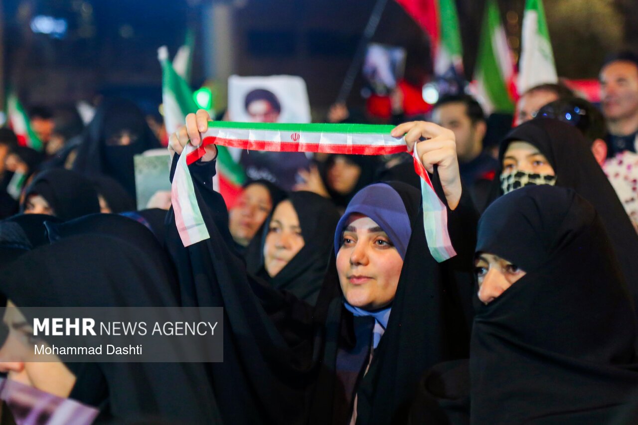 درود،حضور،دشمن،ميدان،ملت،ايران،دختران،سرزمين،قدرداني،عزت،ايم ...