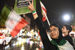 قرار شبانه مردم مشهد در شب چهل و یکم