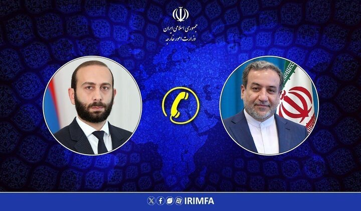 گفتگوی تلفنی عراقچی و وزیر خارجه ارمنستان